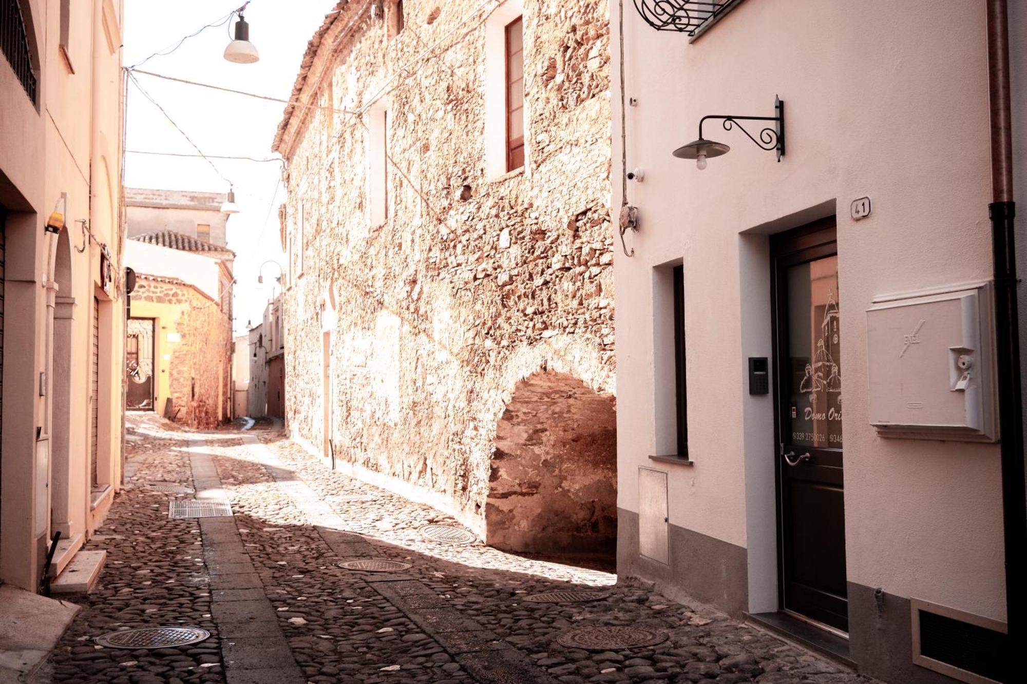 Domo Orise Alloggio In Pieno Centro Orosei Exterior photo
